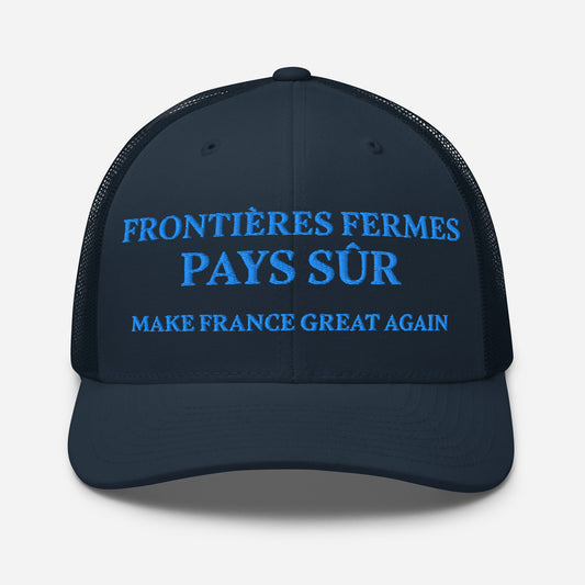 Casquette "Frontières Fermées, Pays Sûr" brodée, disponible en gris et bleu. Design sobre et engagé, ajustable (Trucker)